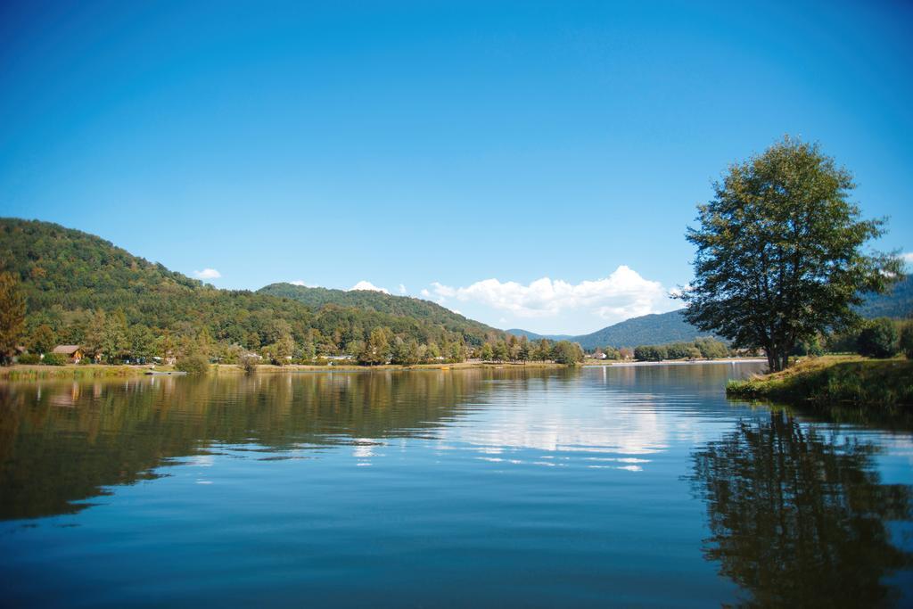 Camping Base de Loisirs du Lac de la Moselotte Saulxures-sur-Moselotte Extérieur photo